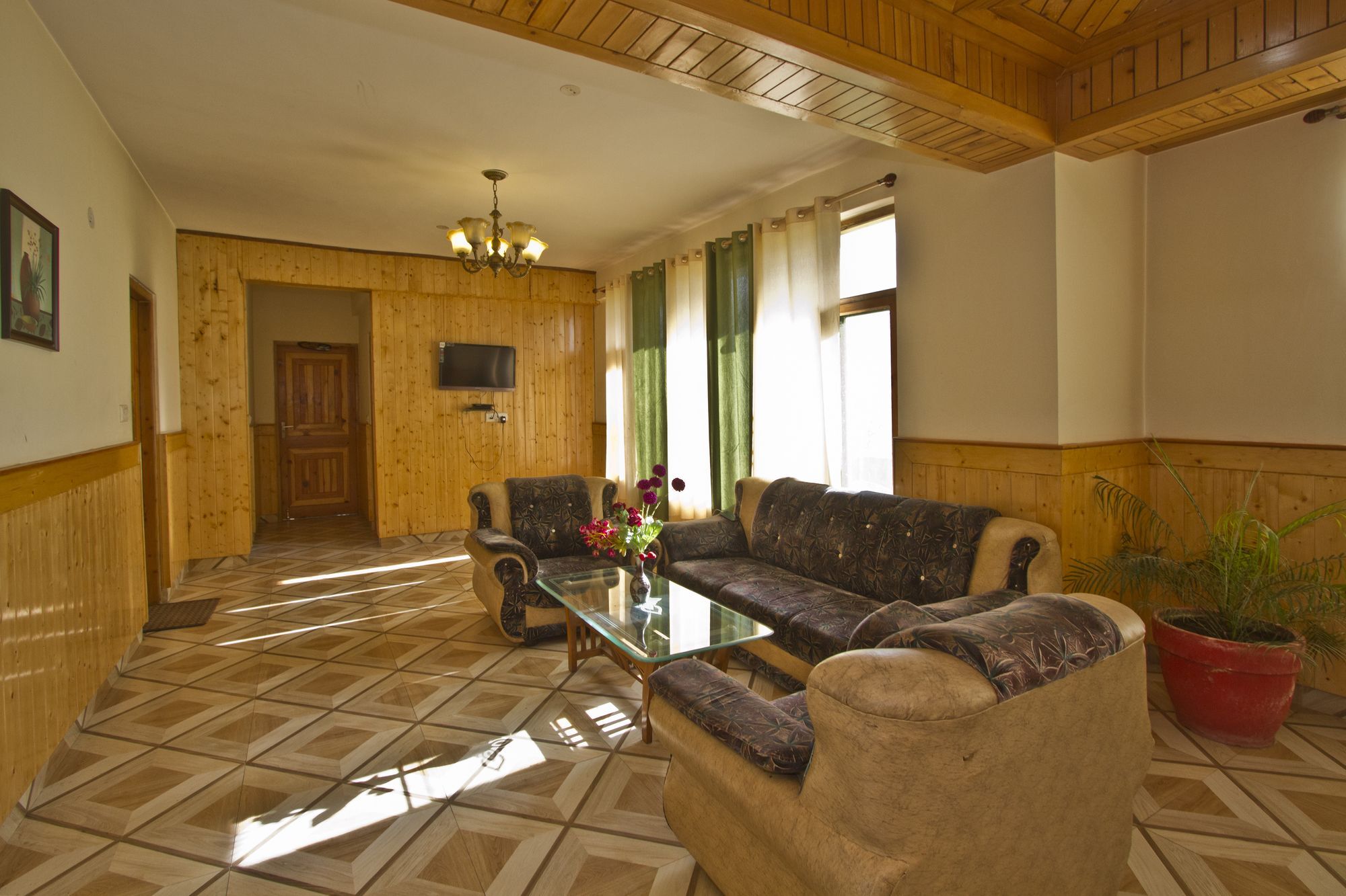 Hotel Mountain Face Manāli Zewnętrze zdjęcie