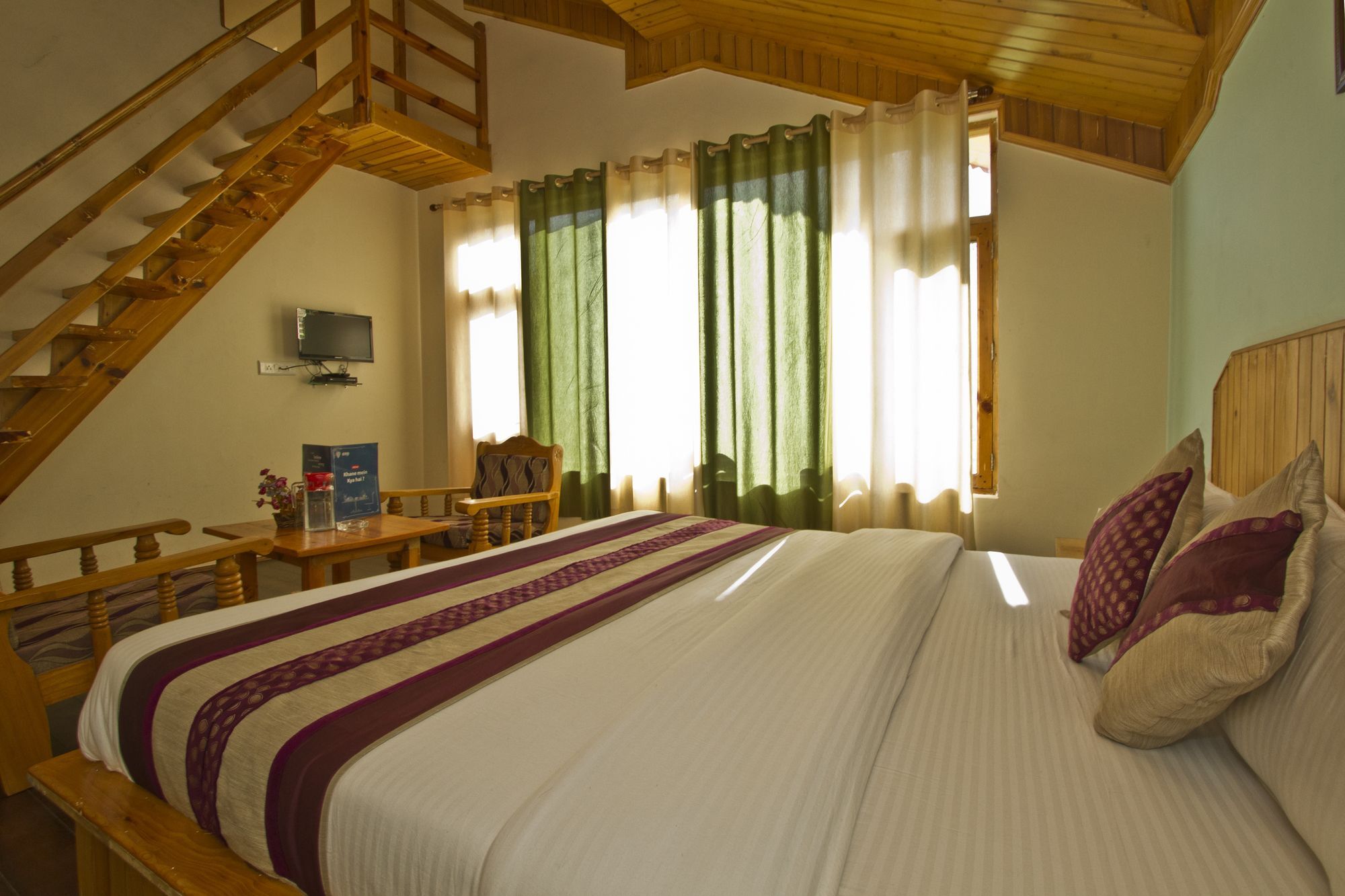 Hotel Mountain Face Manāli Zewnętrze zdjęcie